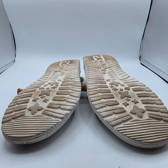 Hey Dude Wally Americana Flag Mens Size 9 Beige Casual Shoes Walking Comfort